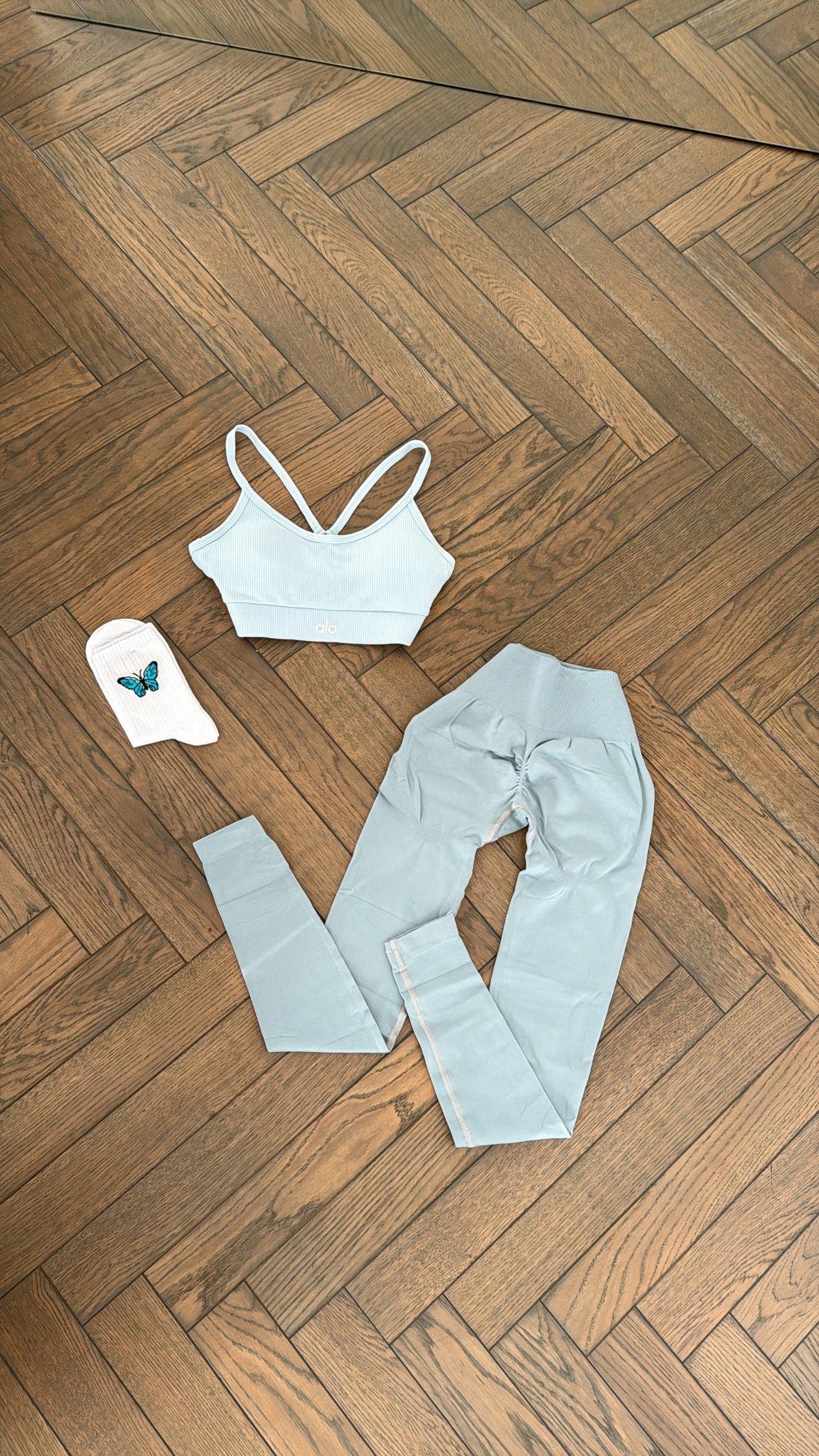 3 piece set- crop top+leggings+socks