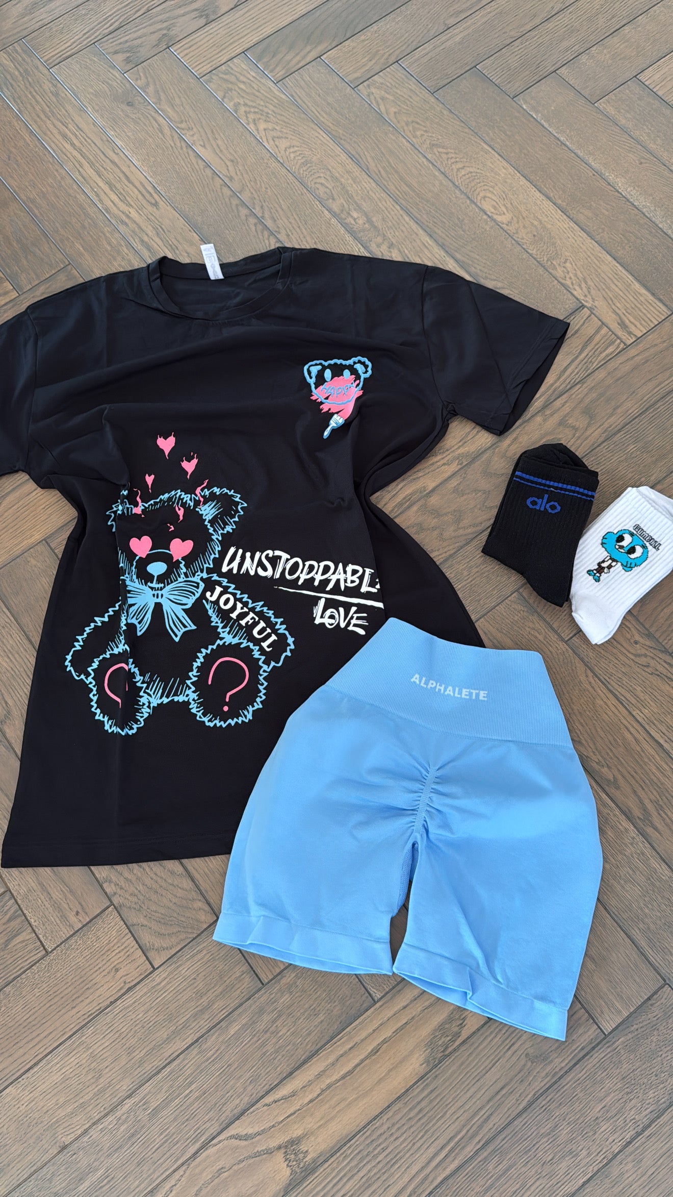 3 piece set- t shirt+shorts+socks