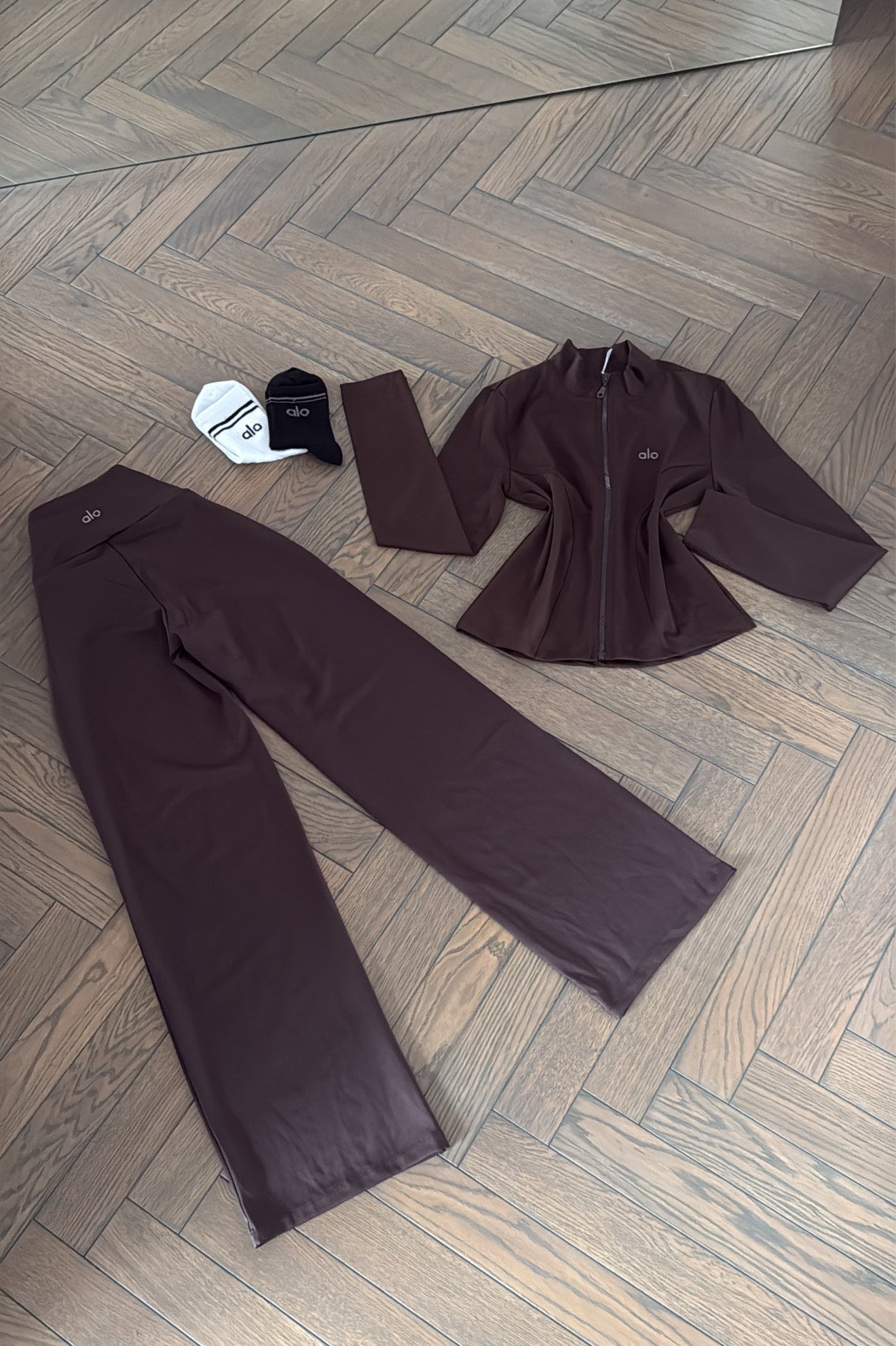 SET Alo - Dark Brown Colour
