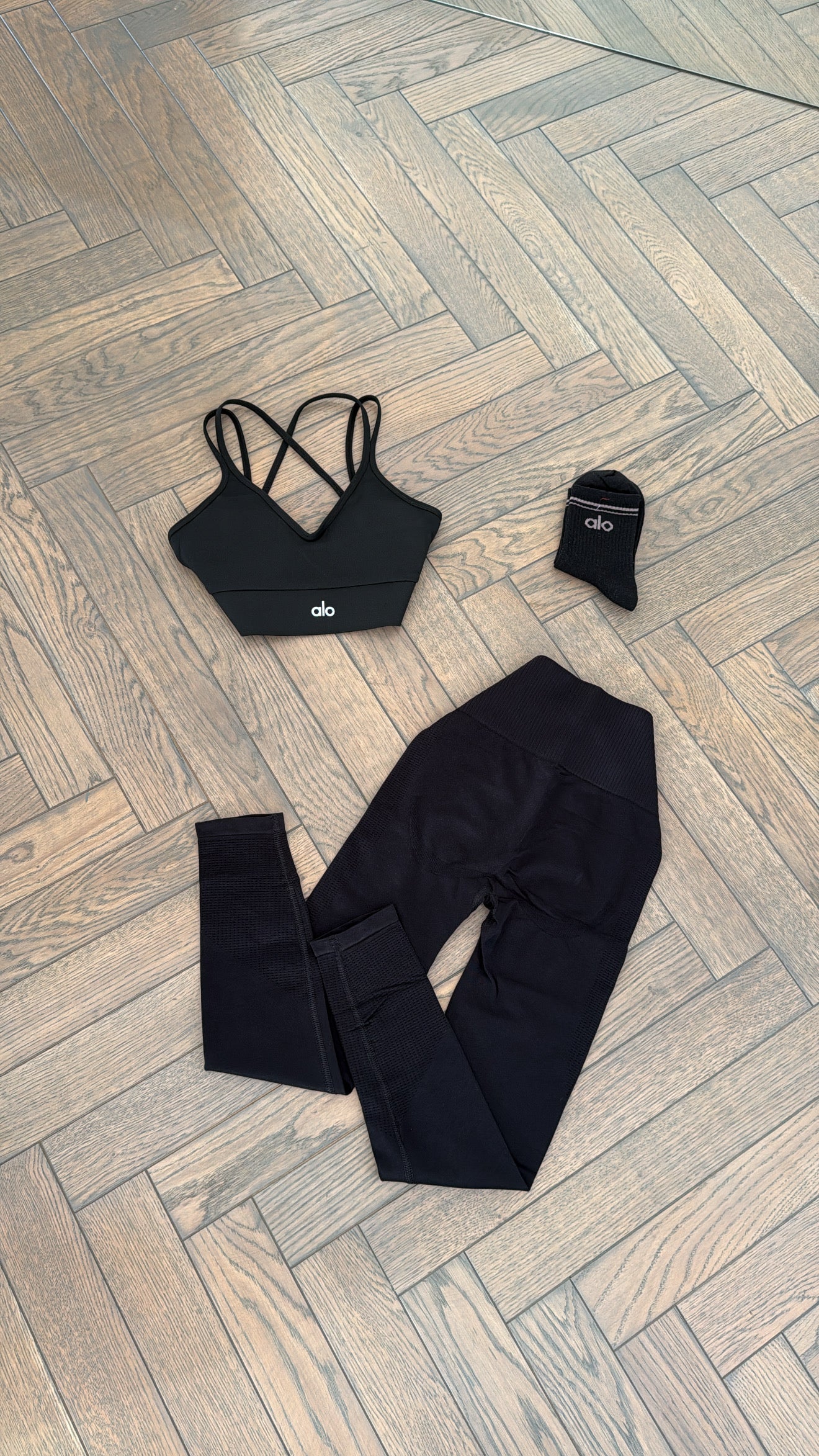 3 piece set-crop top+leggings+socks