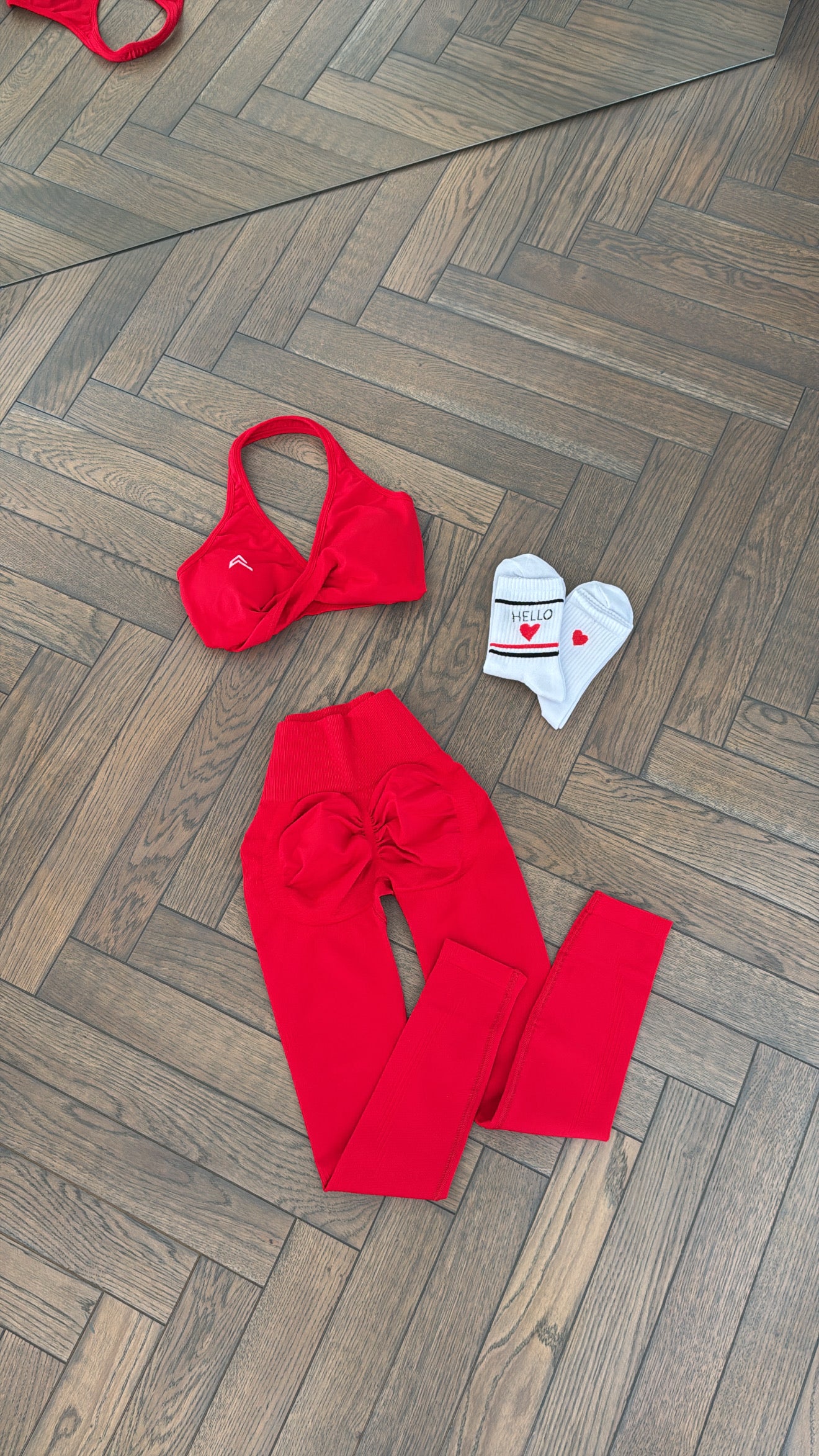 4 piece set- hoodie+crop top+leggings+socks