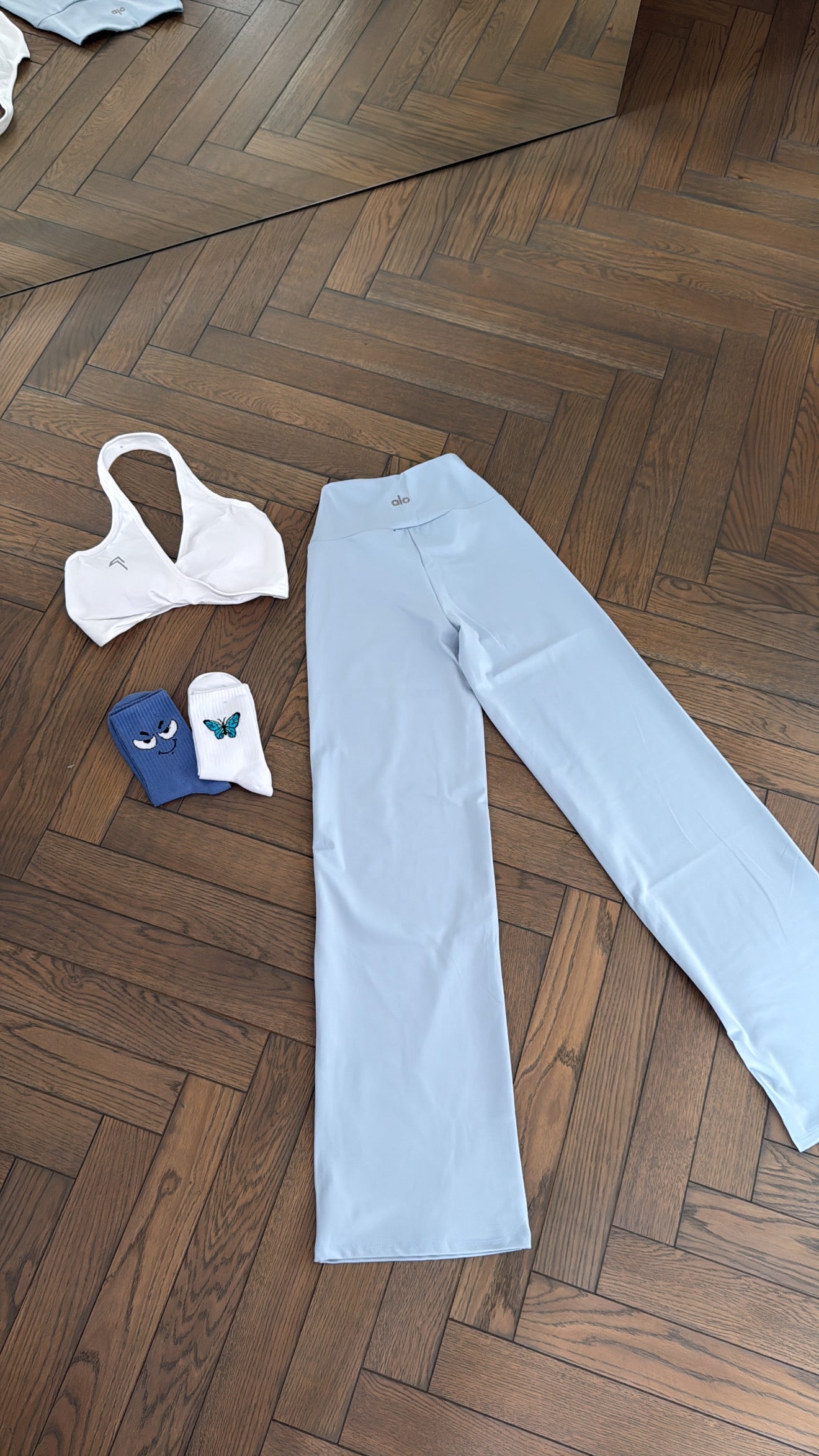 Alo flare no push up leggings