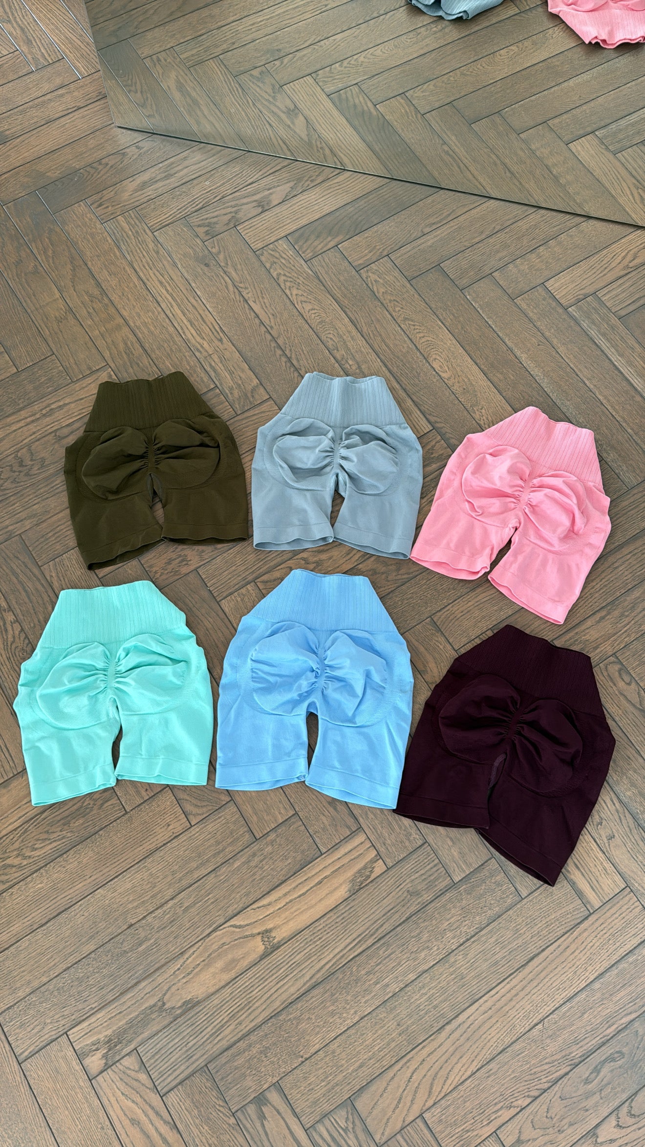 Extra push up shorts