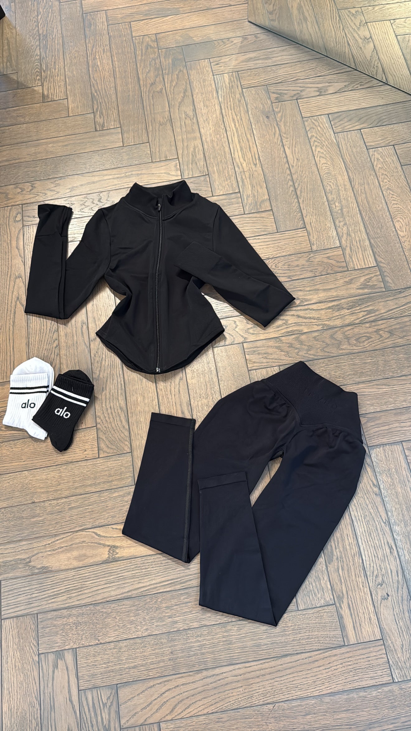 3 piece set- crop top+leggings+socks