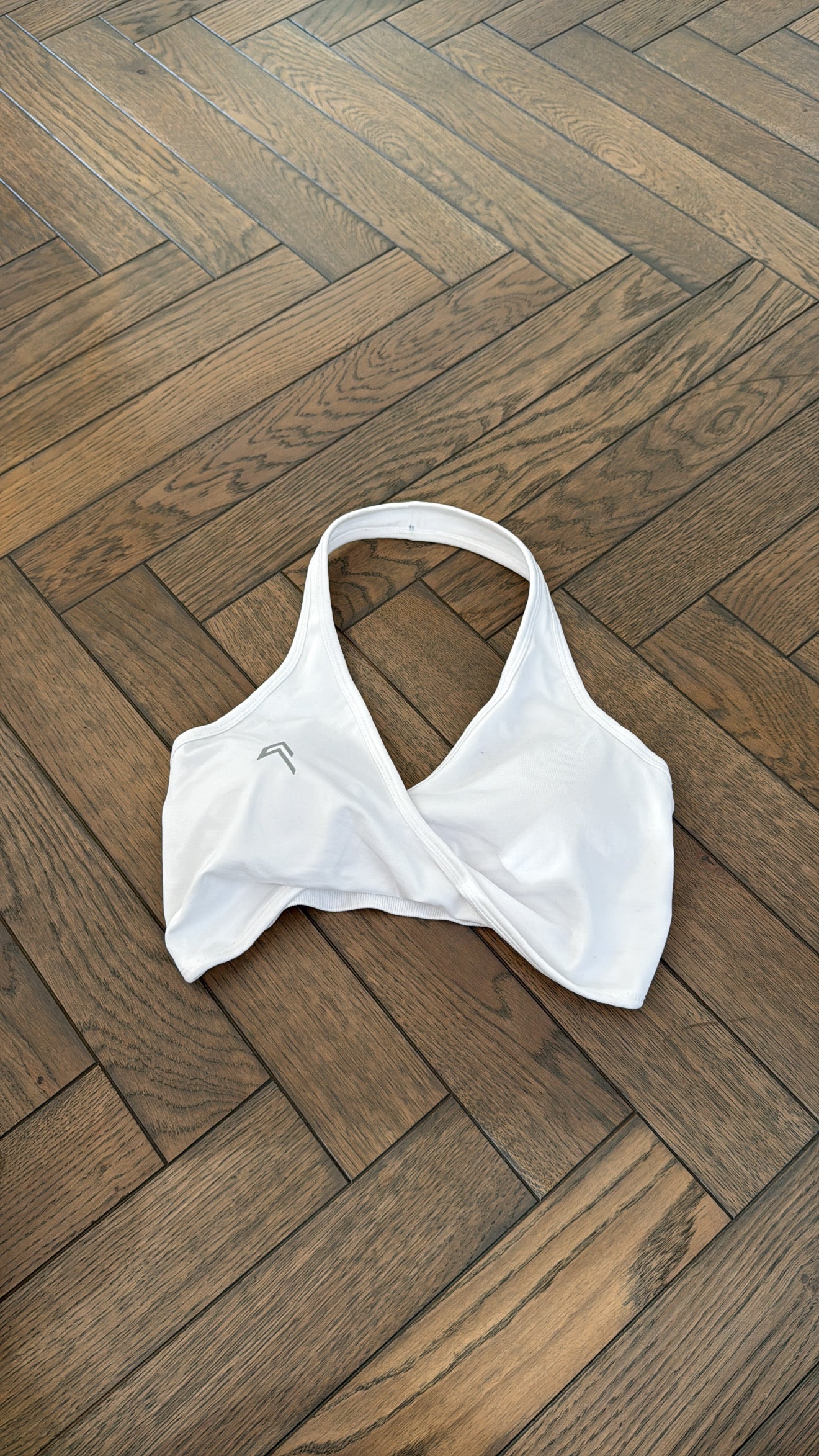 White OnerActive Crop top
