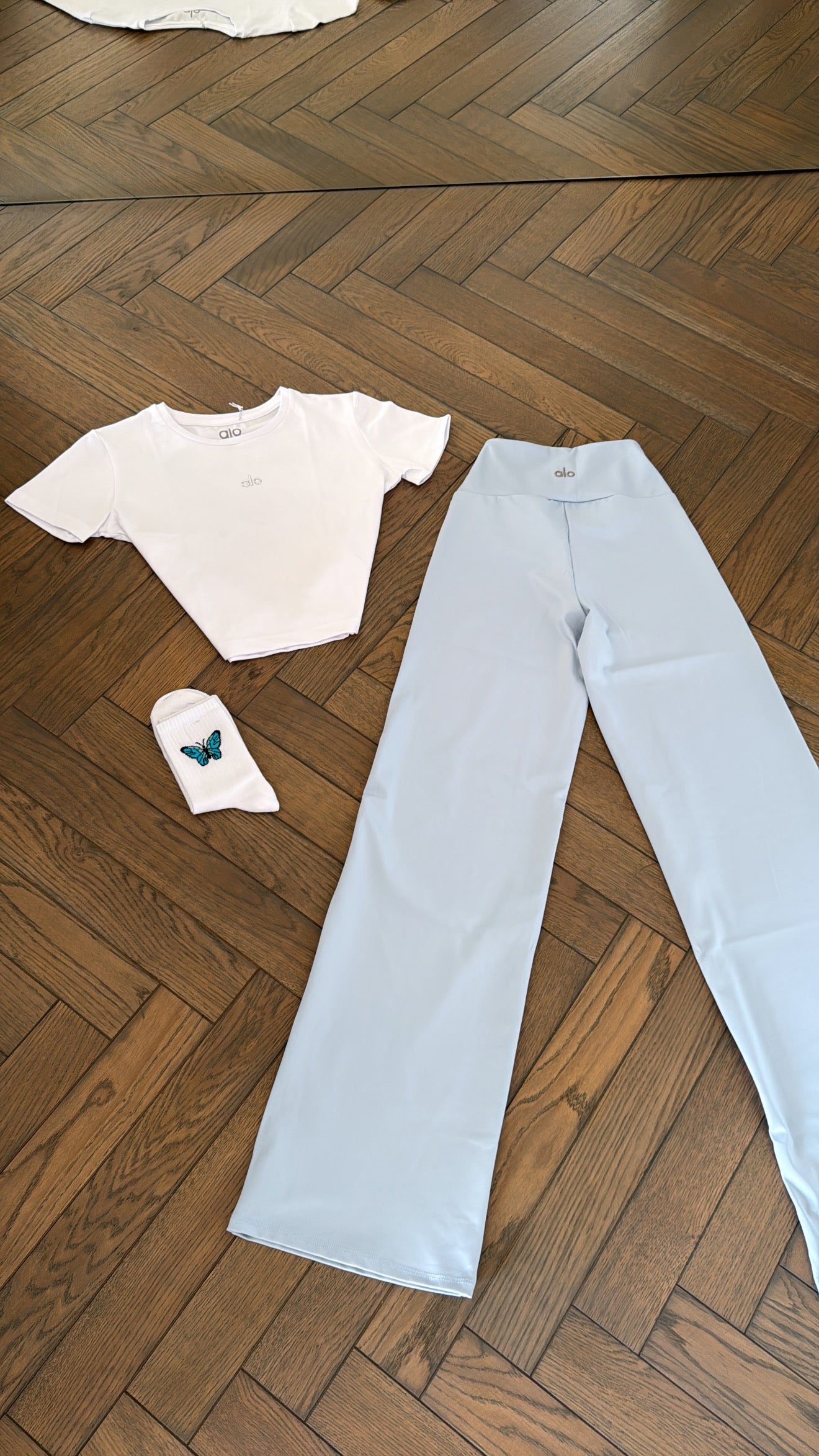 Baby blue Alo set- bbl jacket+leggings+socks