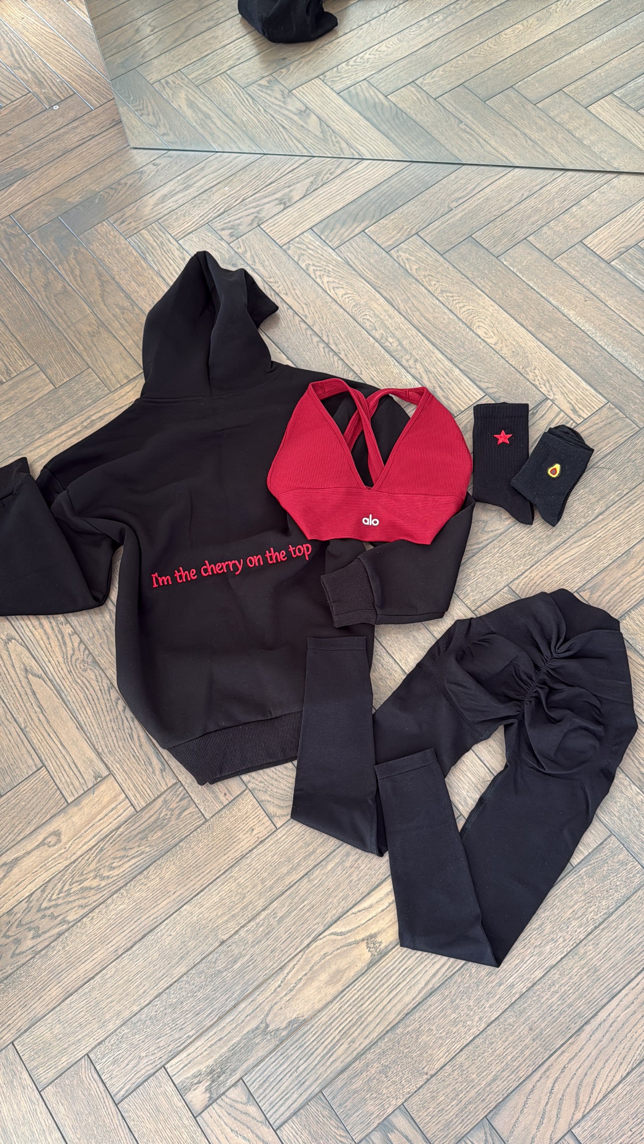 Set- hoodie+extra push up leggings+socks