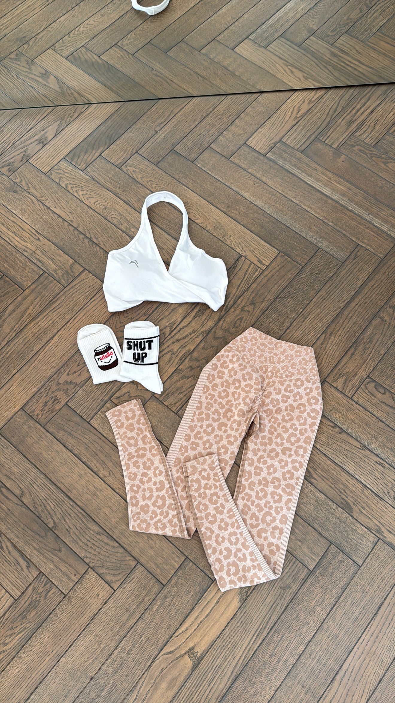Set- White bbl jacket + beige leopard printed leggings + socks