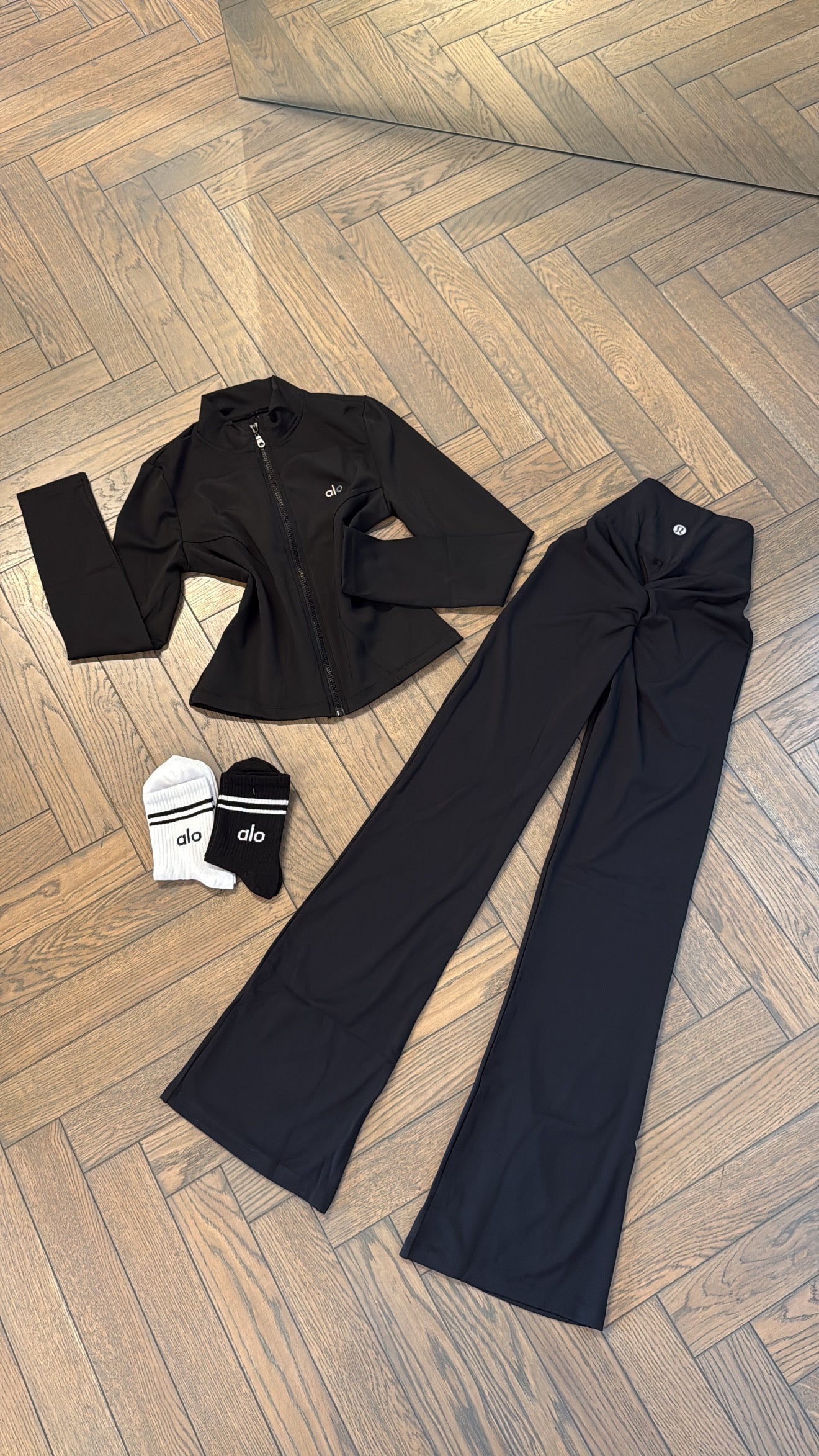 3 piece set- crop top+leggings+socks