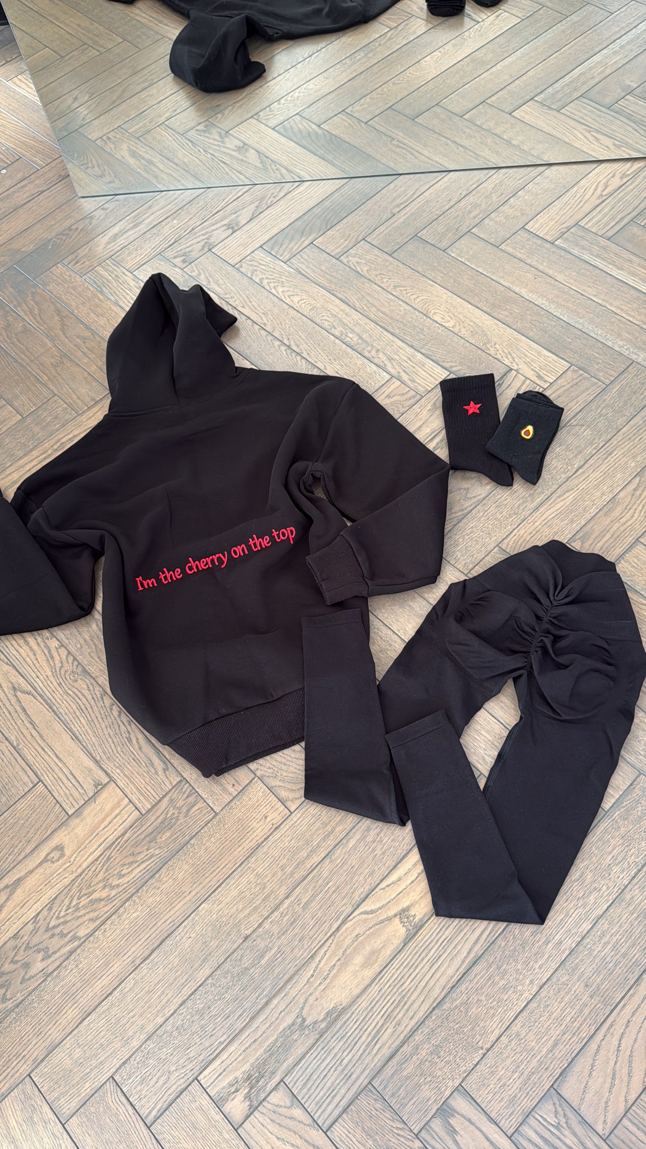 Set- hoodie+extra push up leggings+socks