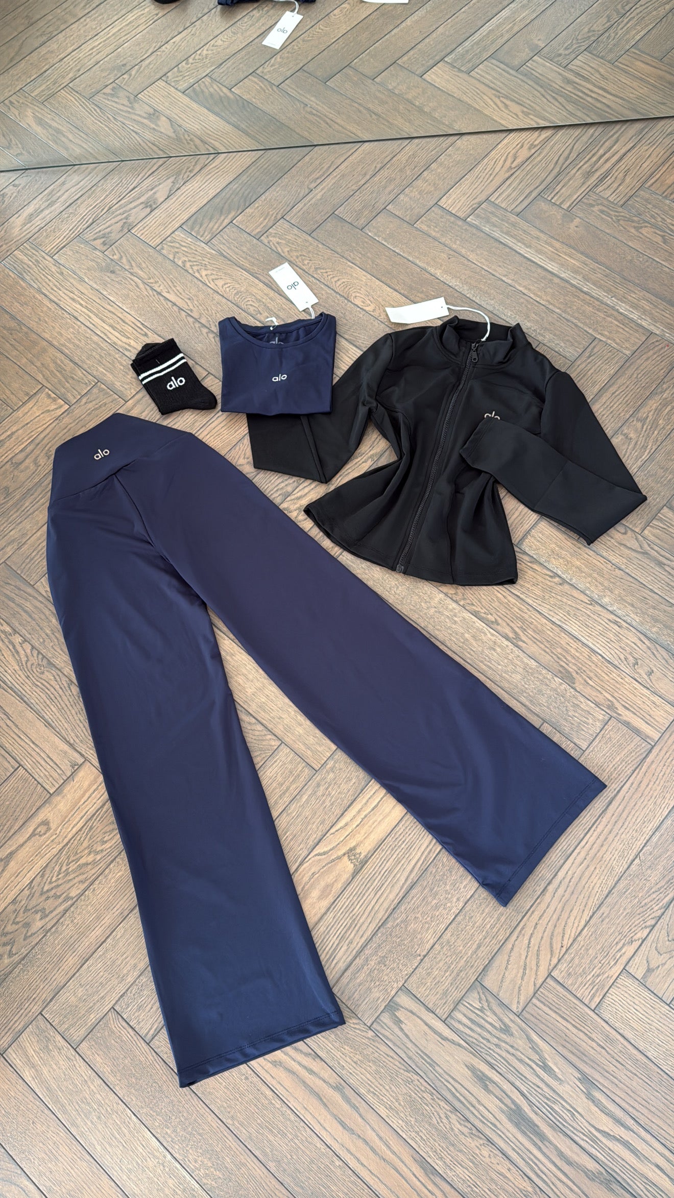 3 piece set- crop top+leggings+socks