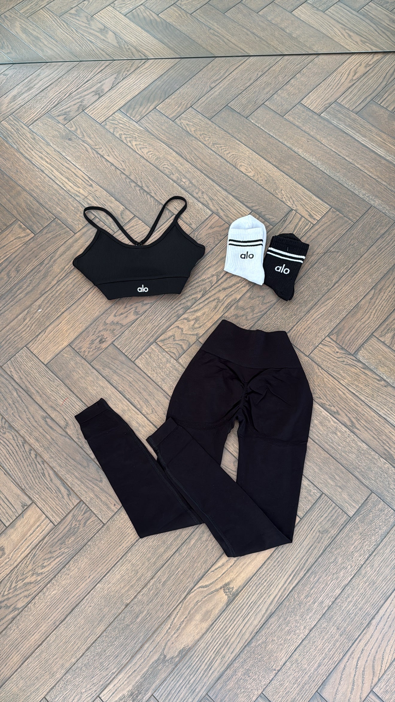 Set- crop top+leggings+socks