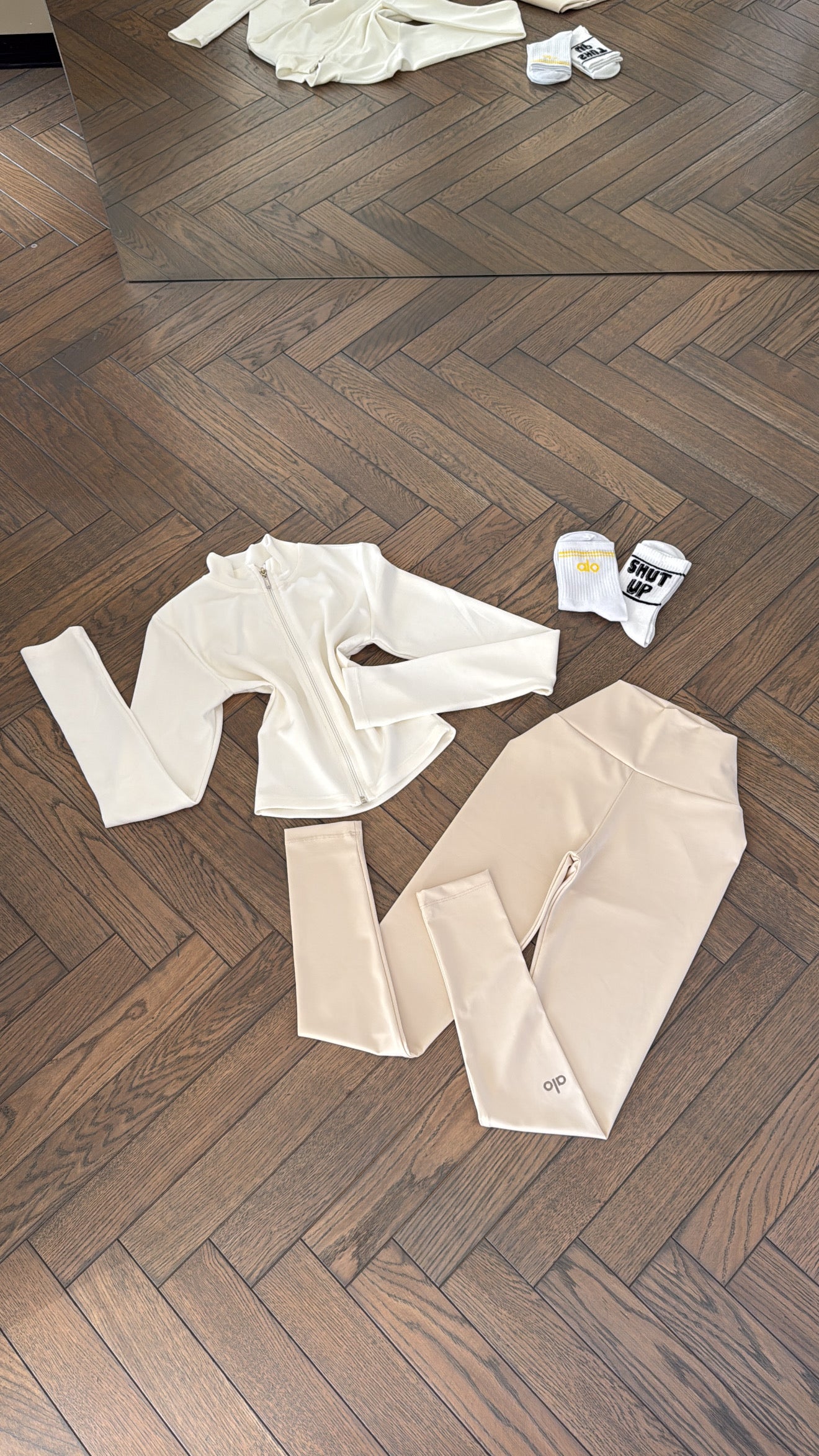 Set- white bbl jacket+leggings+socks