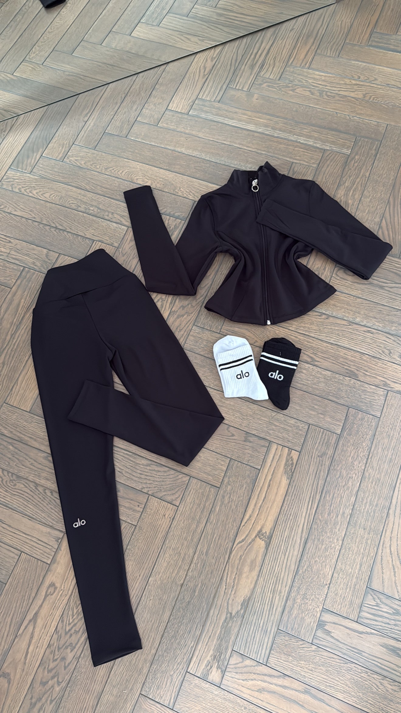 3 piece set- crop top+leggings+socks