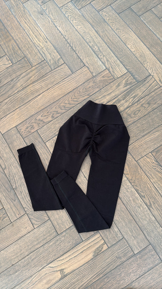 Black push up leggings