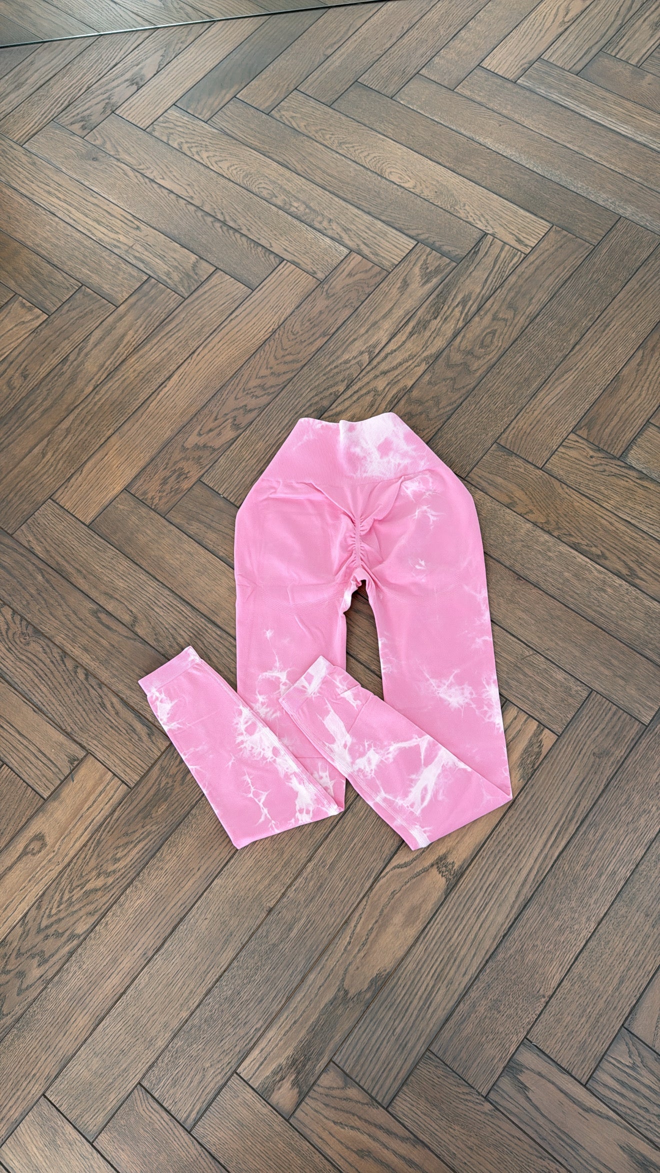 Two colored pink&white leggings