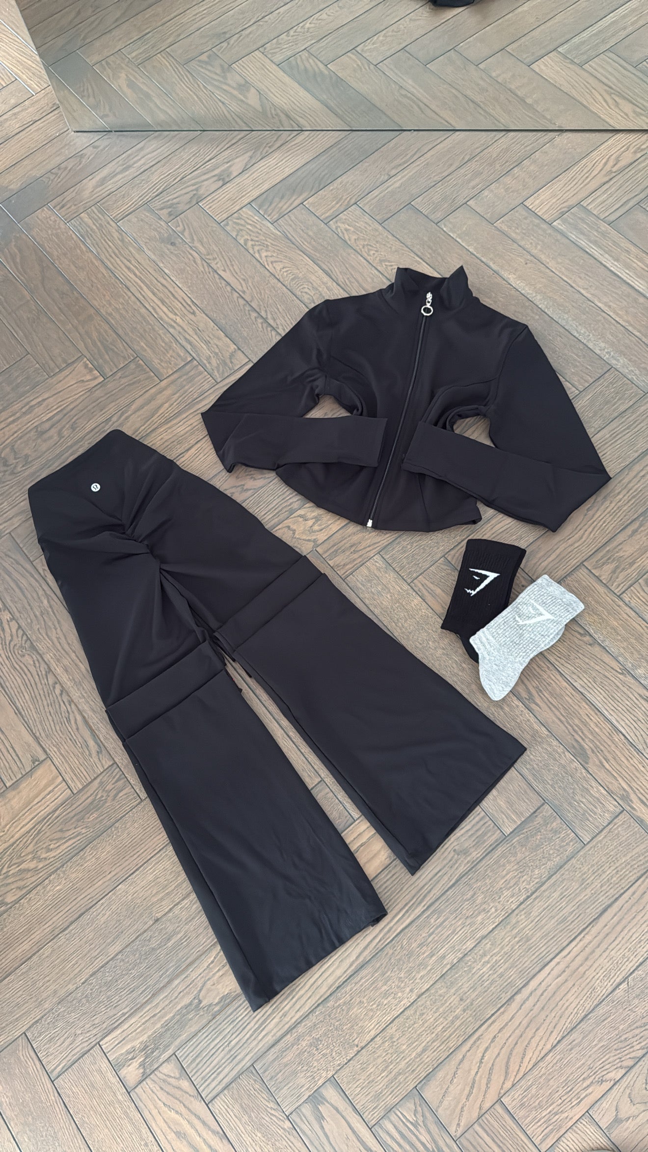 3 piece set- crop top+leggings+socks