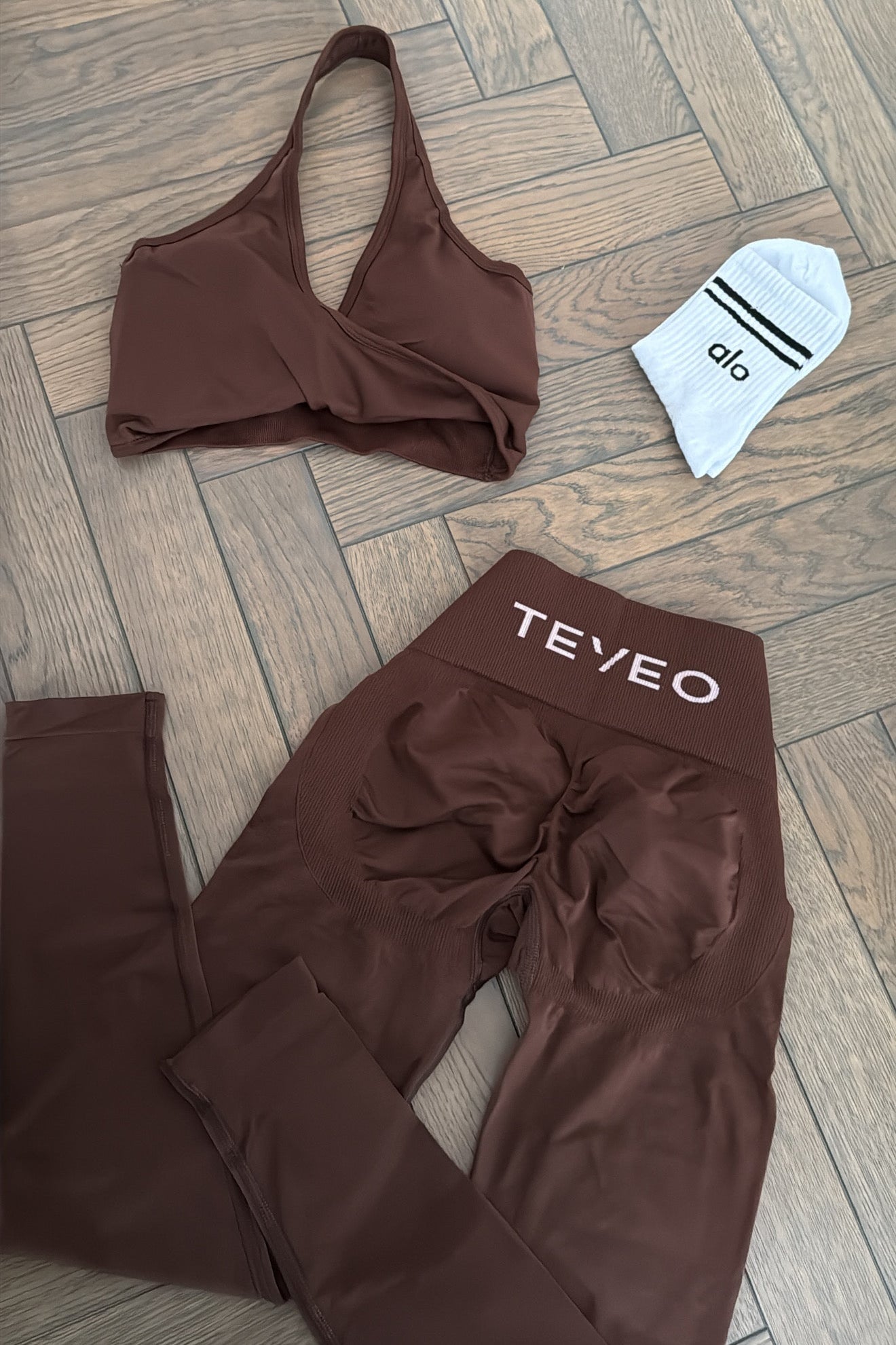SET Teveo - Brown Colour