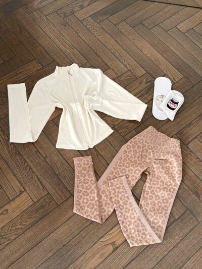 SET White bbl jacket + beige leopard printed leggings + socks