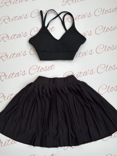 Set/Crop+Black Skirt