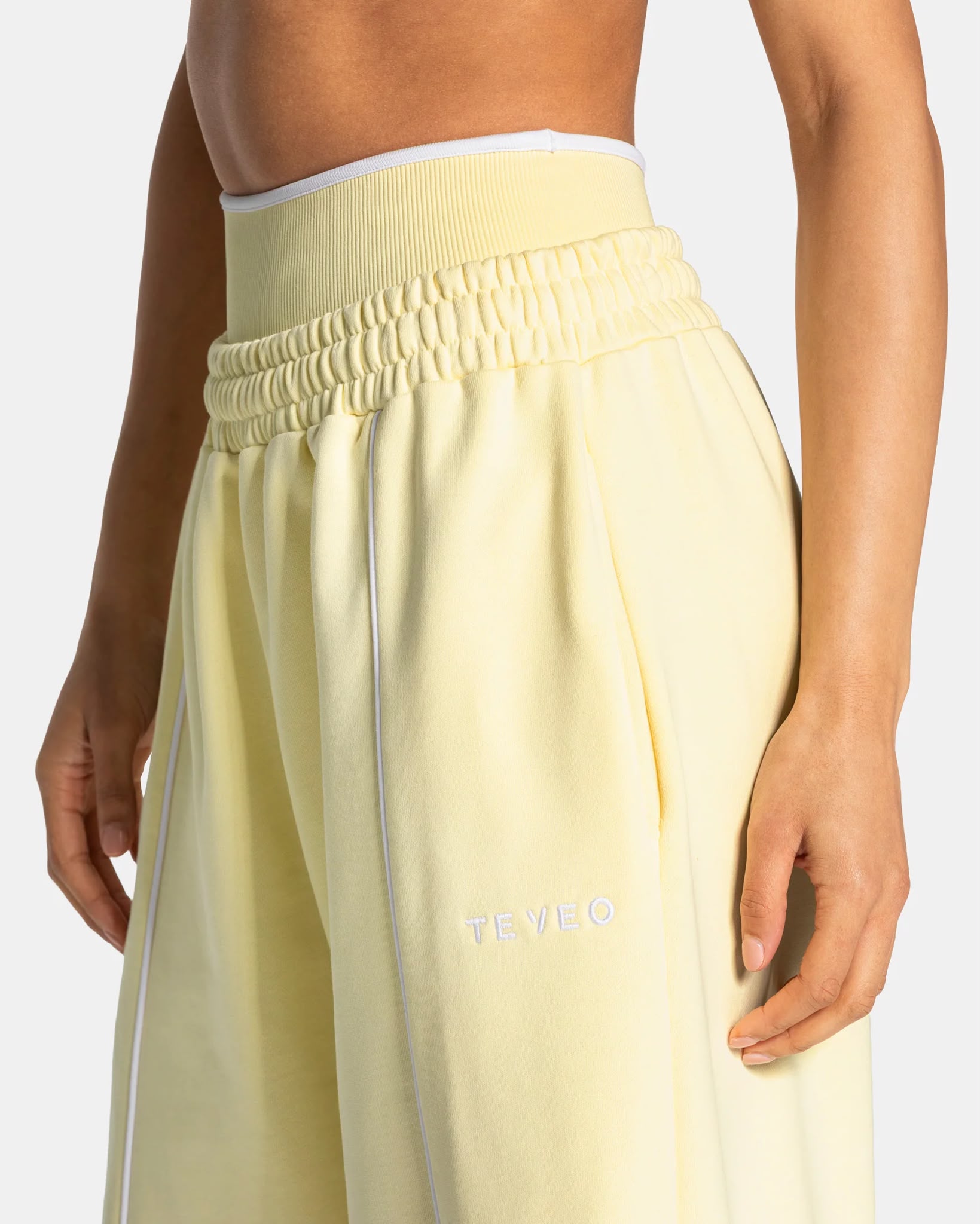 Teveo Wide Butter Yellow Joggers - Image 2